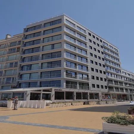 Apartment Horizon 0501 Located On The Sea